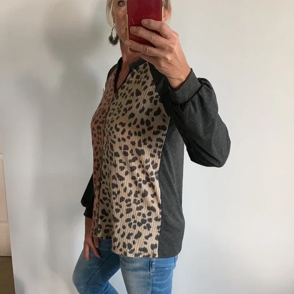 Animal Print, Long Sleeve Top - Picture 4 of 8